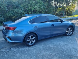 2019 Kia Cerato IV, синий, 1600000 рублей, вид 4