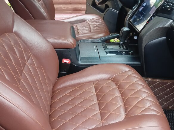 2008 Toyota Land Cruiser 200 Series, чёрный - вид 13