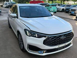 2021 Ford Escort VI Рестайлинг 2, белый, 1600000 рублей, вид 1