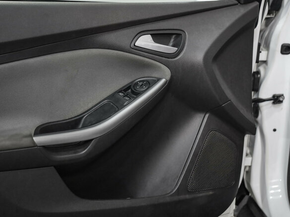 2013 Ford Focus III, белый - вид 16