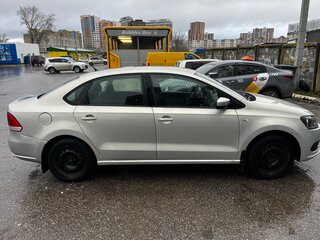 2011 Volkswagen Polo V, серебристый, 475000 рублей, вид 2