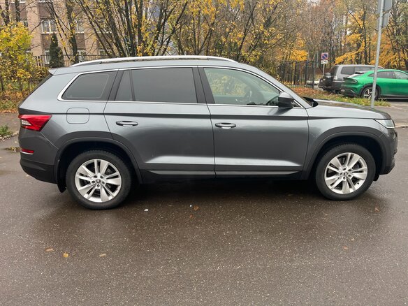 2020 Skoda Kodiaq I, серый, 2850000 рублей - вид 5