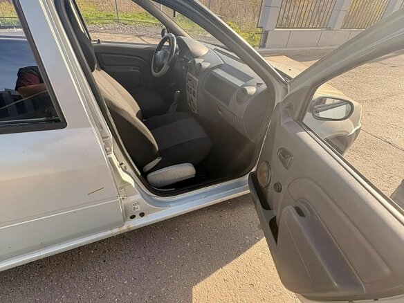 2007 Renault Logan I, серый, 192000 рублей - вид 12