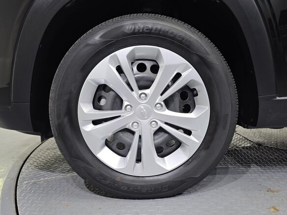 2023 Chevrolet Trax II, чёрный - вид 10