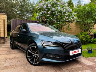2021 Skoda Superb III Рестайлинг, серый, 2500000 рублей, вид 1