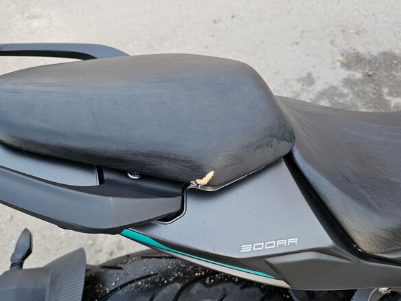 2025 Voge 300RR, серый - вид 6