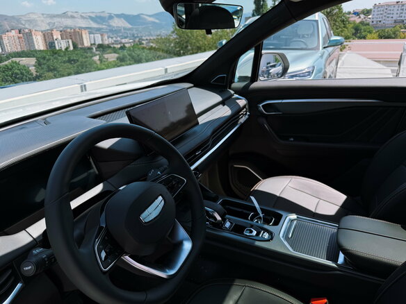 2026 Geely Okavango I Рестайлинг, белый, 4085990 рублей - вид 13