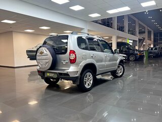 2012 Chevrolet Niva I Рестайлинг, серебристый, 540000 рублей, вид 2