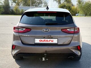 2018 Kia Ceed III, серый, 1590000 рублей, вид 5
