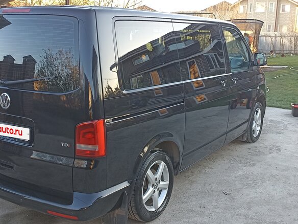 2013 Volkswagen Multivan T5 Рестайлинг, чёрный, 1940000 рублей - вид 10