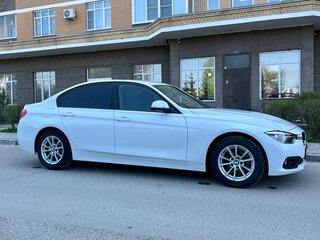 2017 BMW 3 серии 318i VI (F3x) Рестайлинг, белый, 1690000 рублей, вид 4