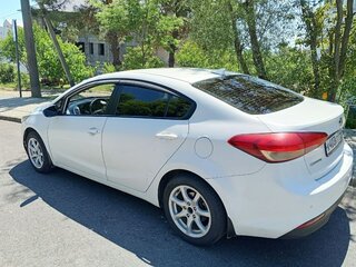 2017 Kia Cerato III Рестайлинг (Classic), белый, 950000 рублей, вид 5
