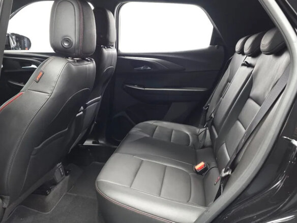 2023 Chevrolet TrailBlazer III, чёрный - вид 10