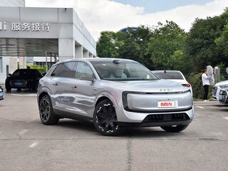 2026 Audi E7X, серебристый, 10506000 рублей, вид 3