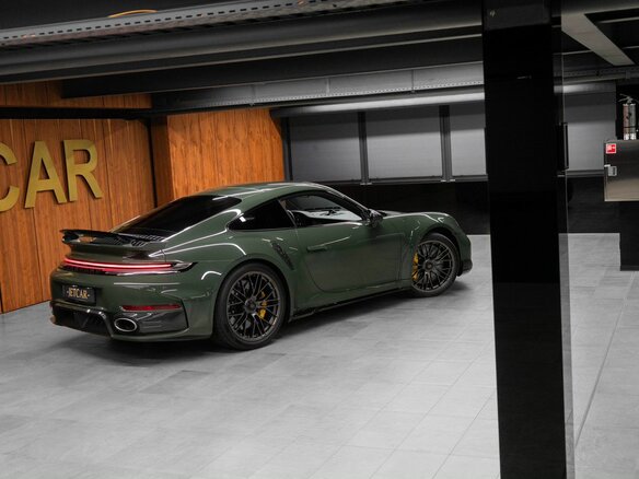 2026 Porsche 911 Turbo S VIII (992) Рестайлинг, зелёный, 39000000 рублей - вид 12