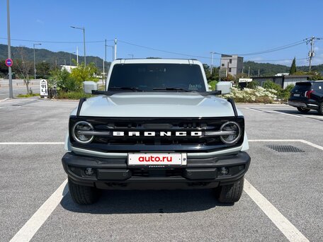 2024 Ford Bronco VI, серебристый, 6850000 рублей, вид 3