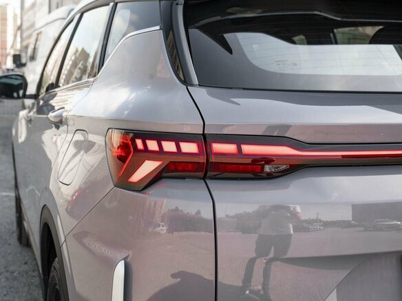 2026 Geely Coolray I Рестайлинг 2, фиолетовый - вид 15