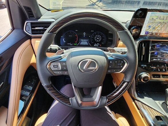 2026 Lexus LX 700h IV, чёрный, 21988005 рублей - вид 5