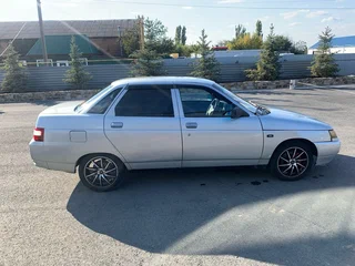 2005 Lada (ВАЗ) 2110, серебристый, 160000 рублей, вид 3