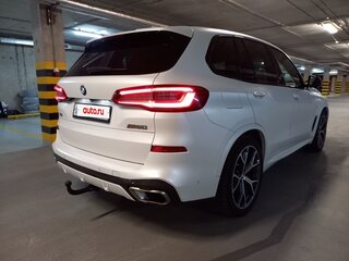 2018 BMW X5 M50d IV (G05/G18), белый, 6100000 рублей, вид 2