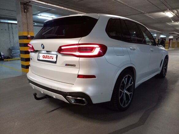 2018 BMW X5 M50d IV (G05/G18), белый, 6100000 рублей - вид 1