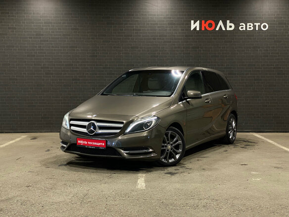 2013 Mercedes-Benz B-Класс 200 II (W246), серый, 1100000 рублей