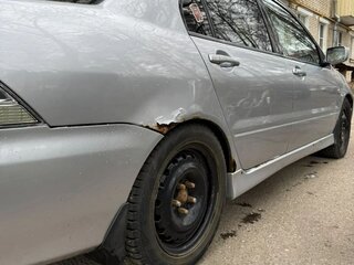 2004 Mitsubishi Lancer IX, серебристый, 310000 рублей, вид 4