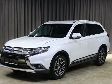 2018 Mitsubishi Outlander III Рестайлинг 2, белый, 1699000 рублей, вид 1