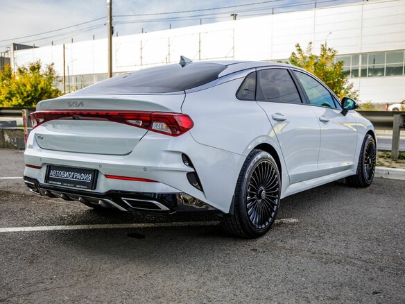 2022 Kia K5 III, белый, 2448000 рублей - вид 6