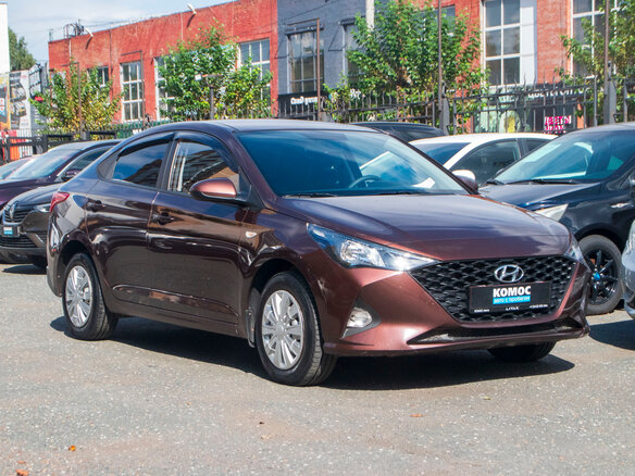 2021 Hyundai Solaris II Рестайлинг, коричневый, 1679000 рублей - вид 7