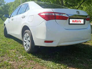 2014 Toyota Corolla XI (E160, E170, E180), белый, 1308000 рублей, вид 2