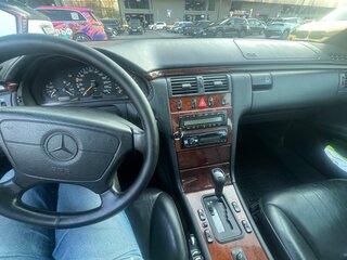 1996 Mercedes-Benz E-Класс 230 II (W210, S210), серебристый, 602000 рублей, вид 4
