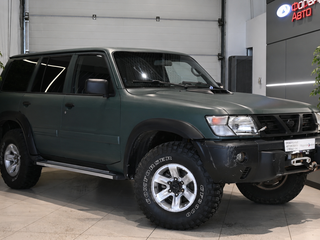 Nissan Patrol V (Y61)