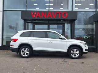 2018 Skoda Kodiaq I, белый, 2170000 рублей, вид 4