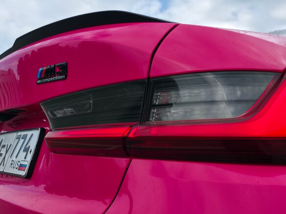 2022 BMW M3 Competition Package VI (G80), розовый, 7750000 рублей - вид 25