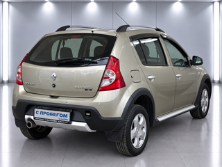 2013 Renault Sandero Stepway I, бежевый, 510000 рублей, вид 4