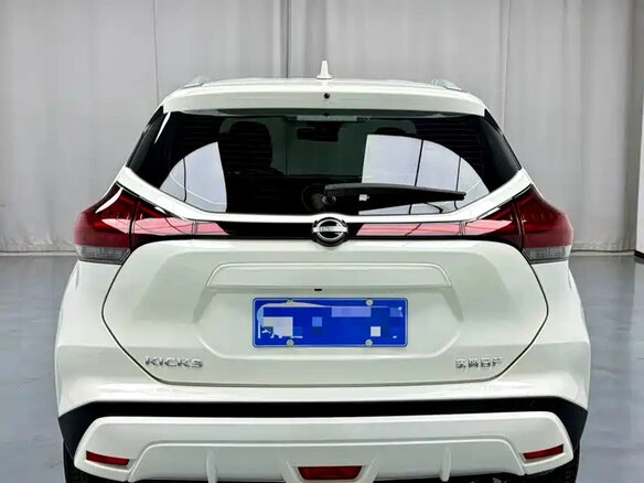 2023 Nissan Kicks I Рестайлинг, белый, 1135000 рублей - вид 4