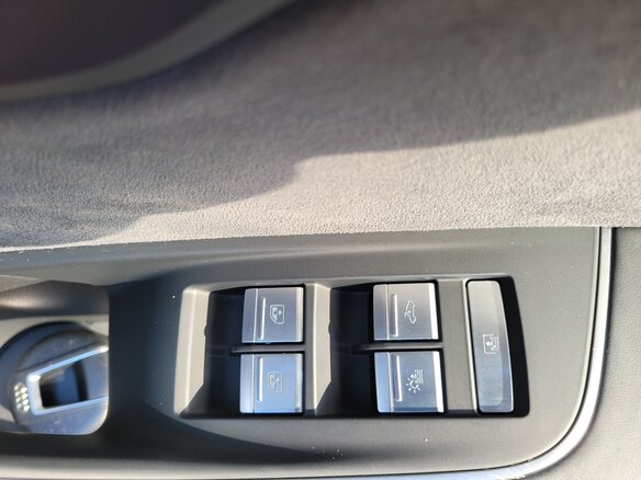 2022 Audi A8 Long 55 TFSI IV (D5), чёрный, 7890000 рублей - вид 28
