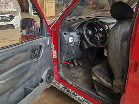 2007 Citroen Berlingo I Рестайлинг, красный, 210000 рублей, вид 5