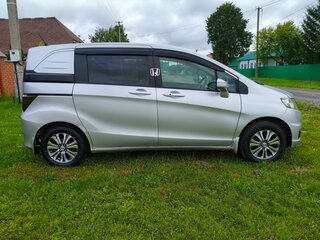2012 Honda Freed I Рестайлинг, серый, 930000 рублей, вид 4