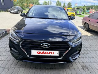 2018 Hyundai Solaris II, чёрный, 900000 рублей, вид 2