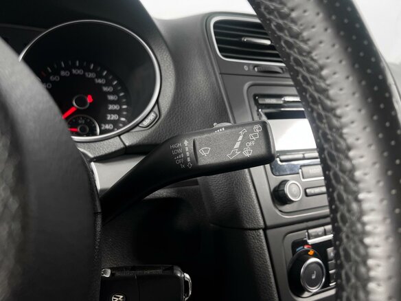 2011 Volkswagen Golf VI, голубой, 749900 рублей - вид 15