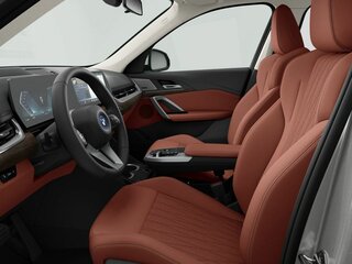 2025 BMW iX1 xDrive 30L, белый, 5990000 рублей, вид 2
