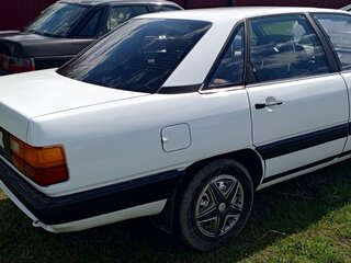 1984 Audi 100 III (C3), белый, 300000 рублей, вид 5
