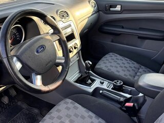 2008 Ford Focus II Рестайлинг, чёрный, 485000 рублей, вид 4