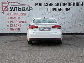 2017 Kia Cerato III Рестайлинг (Classic), белый, 1295000 рублей, вид 5