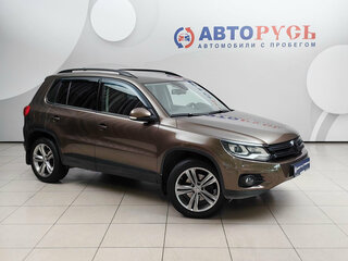 2014 Volkswagen Tiguan I Рестайлинг, коричневый, 1498000 рублей, вид 1