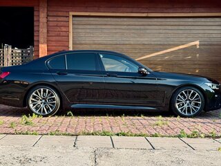 2020 BMW 7 серии 730d xDrive VI (G11/G12) Рестайлинг, чёрный, 6340000 рублей, вид 5