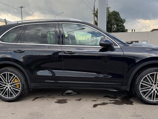 2010 Porsche Cayenne S II (958), чёрный, 1800000 рублей, вид 4