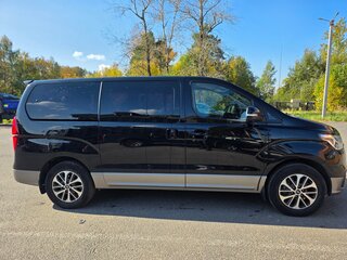2018 Hyundai Grand Starex I Рестайлинг, чёрный, 4350000 рублей, вид 4